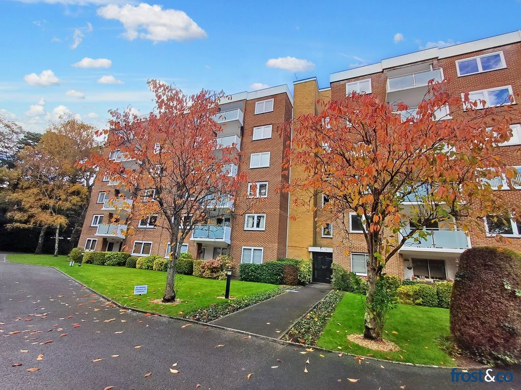 2 bed flat for sale in The Avenue, Branksome Park, Poole, Dorset BH13, £350,000