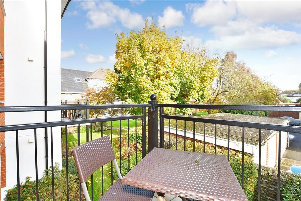 2 bed flat for sale in Mill Road, Worthing, West Sussex BN11, £145,000