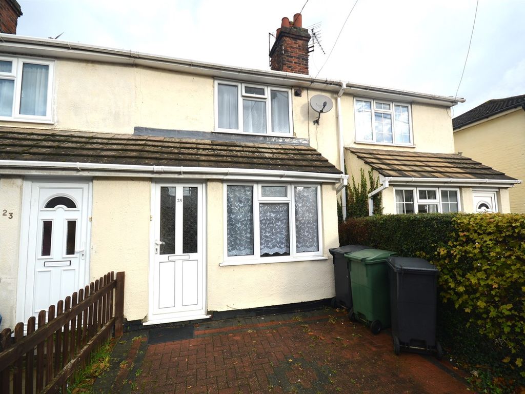 2 bed property for sale in Manor Street, Braintree CM7, £260,000