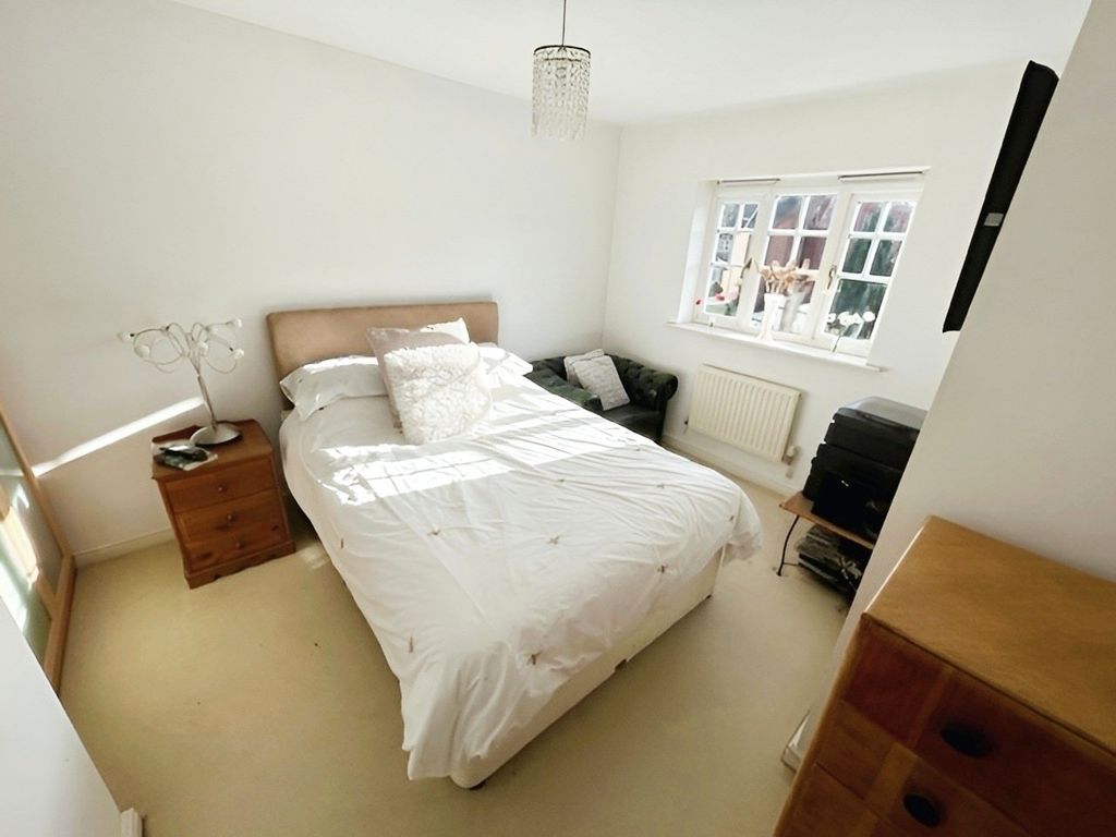 4 bed detached house for sale in Dol Nant Dderwen, Bridgend CF31, £350,000