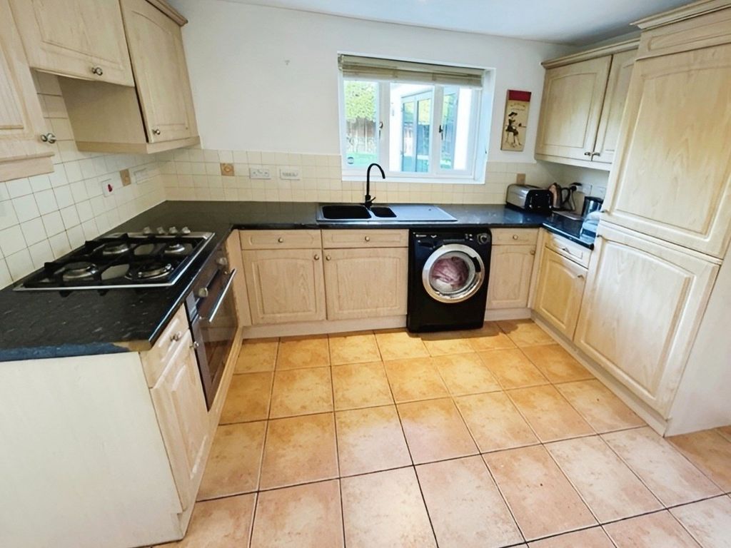 4 bed detached house for sale in Dol Nant Dderwen, Bridgend CF31, £350,000