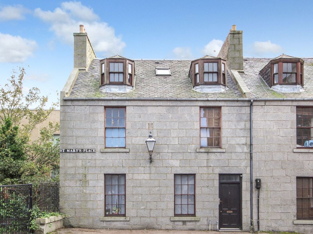 2 bed flat for sale in Flat D 1 St Mary's Place, Aberdeen AB11, £75,000