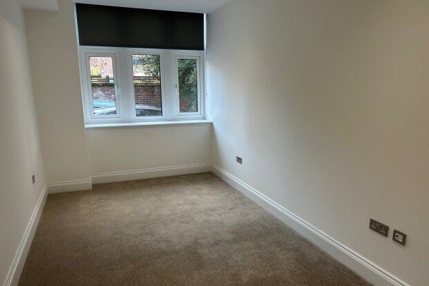 2 bed flat to rent in St. Marys Gate, Derby DE1, £1,250 pcm