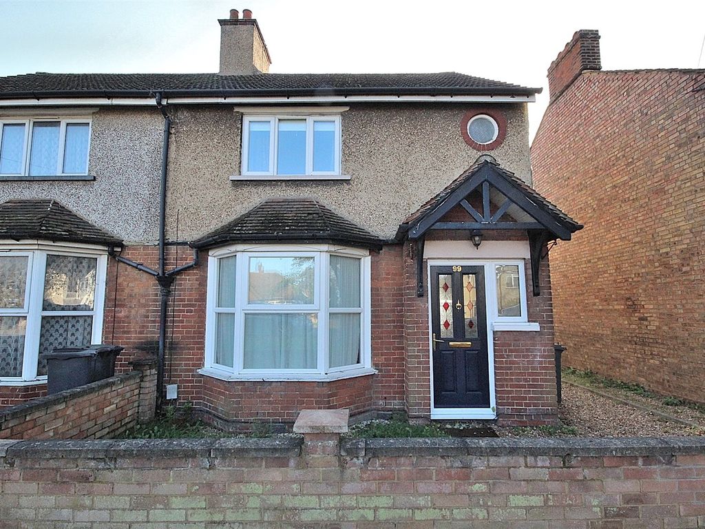2 bed semi-detached house for sale in Harrowden Road, Bedford, Bedfordshire MK42, £250,000