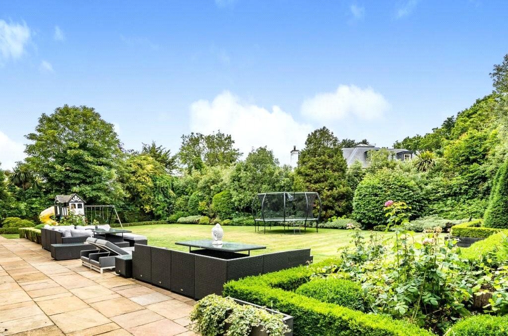 7 bed detached house for sale in Uphill Road, Mill Hill, London NW7, £5,750,000