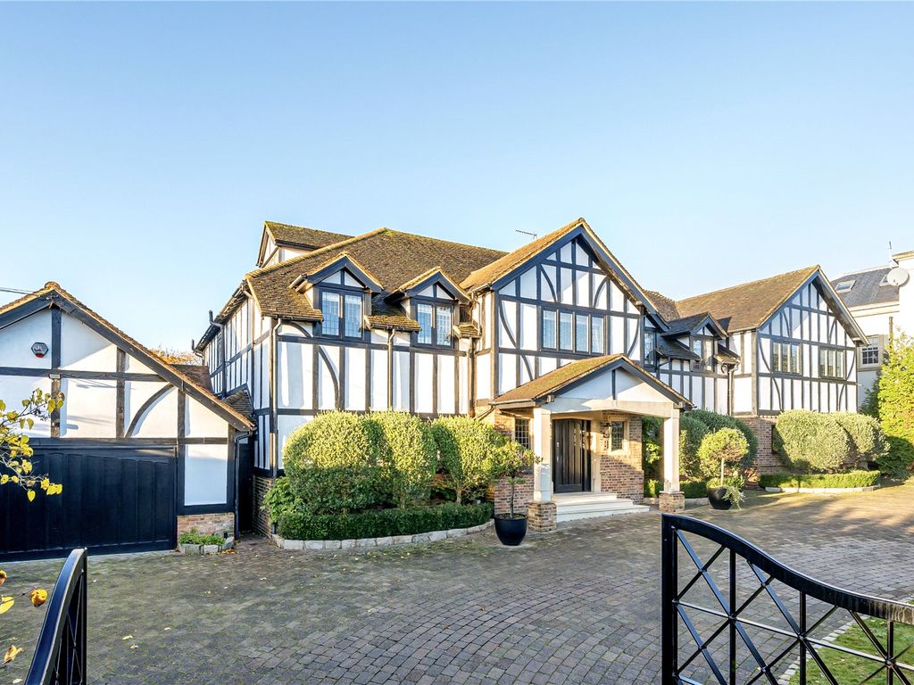 7 bed detached house for sale in Uphill Road, Mill Hill, London NW7, £5,750,000