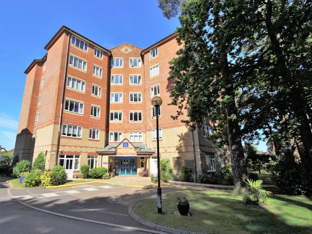1 bed flat for sale in 37 Lindsay Road, Branksome Park BH13, £170,000