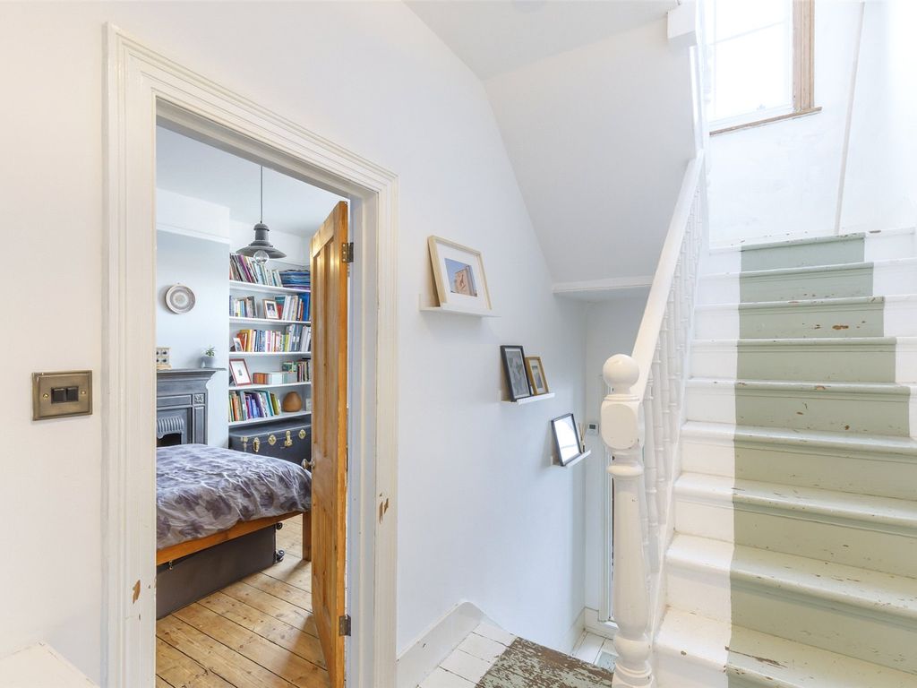 4 bed terraced house for sale in Fonthill Road, Hove, Brighton & Hove BN3, £750,000