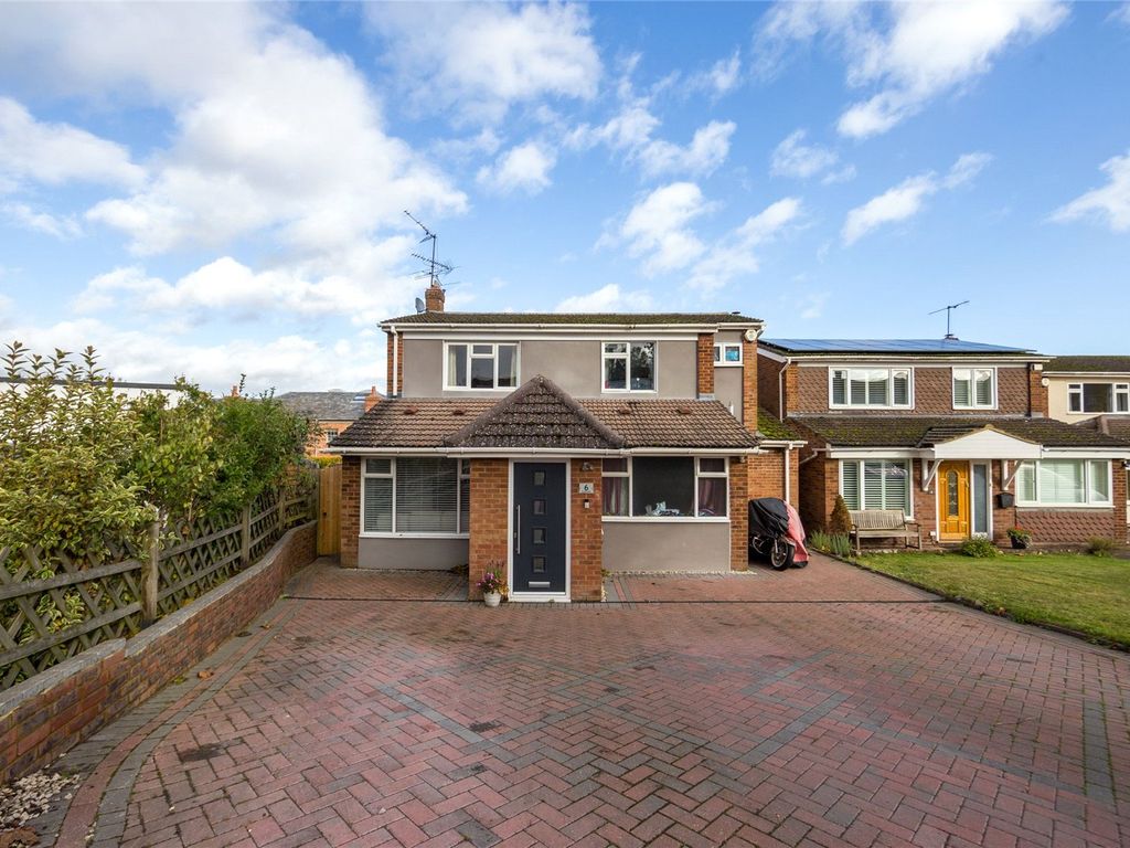 5 bed detached house for sale in Church Croft, Edlesborough, Dunstable LU6, £695,000