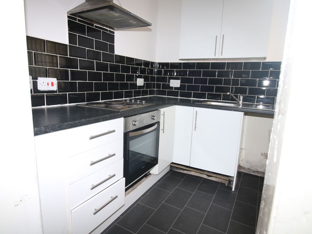 2 bed terraced house to rent in Palantine Road, Wallasey CH44, £750 pcm