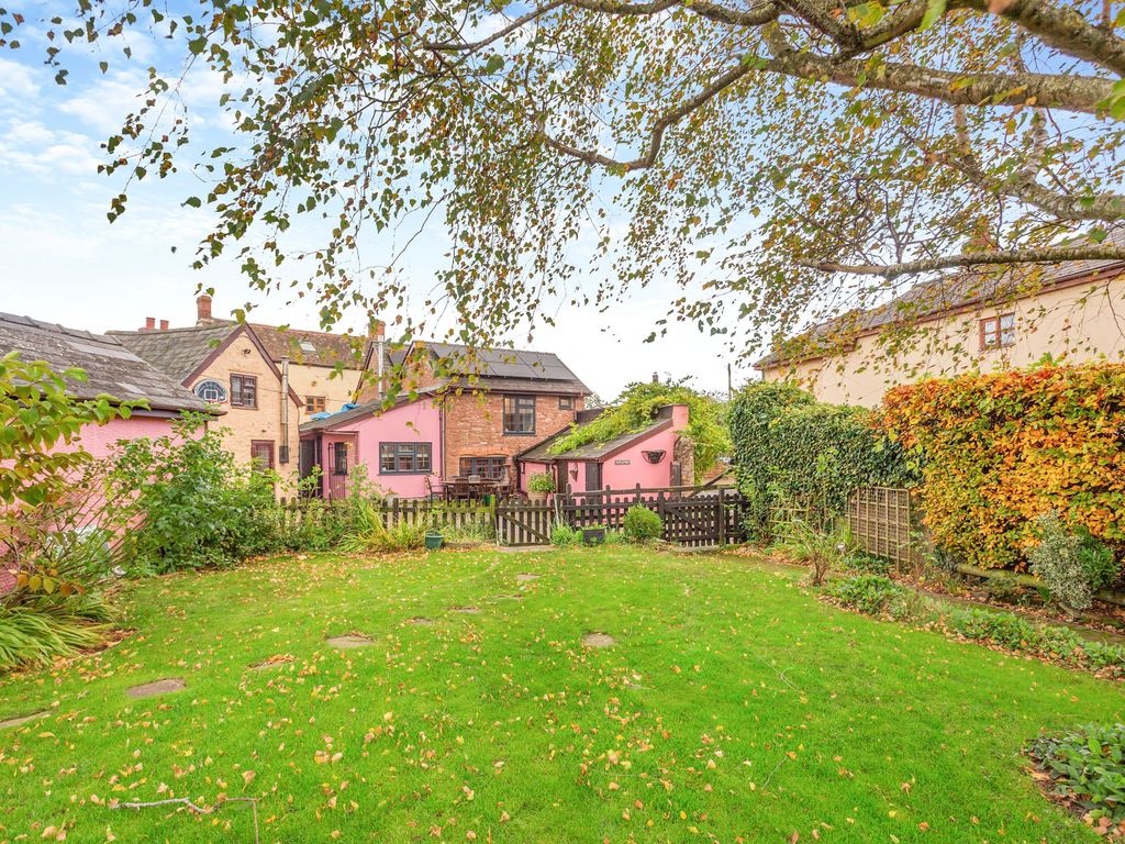 3 bed detached house for sale in Bromsash, Ross-On-Wye, Herefordshire HR9, £525,000