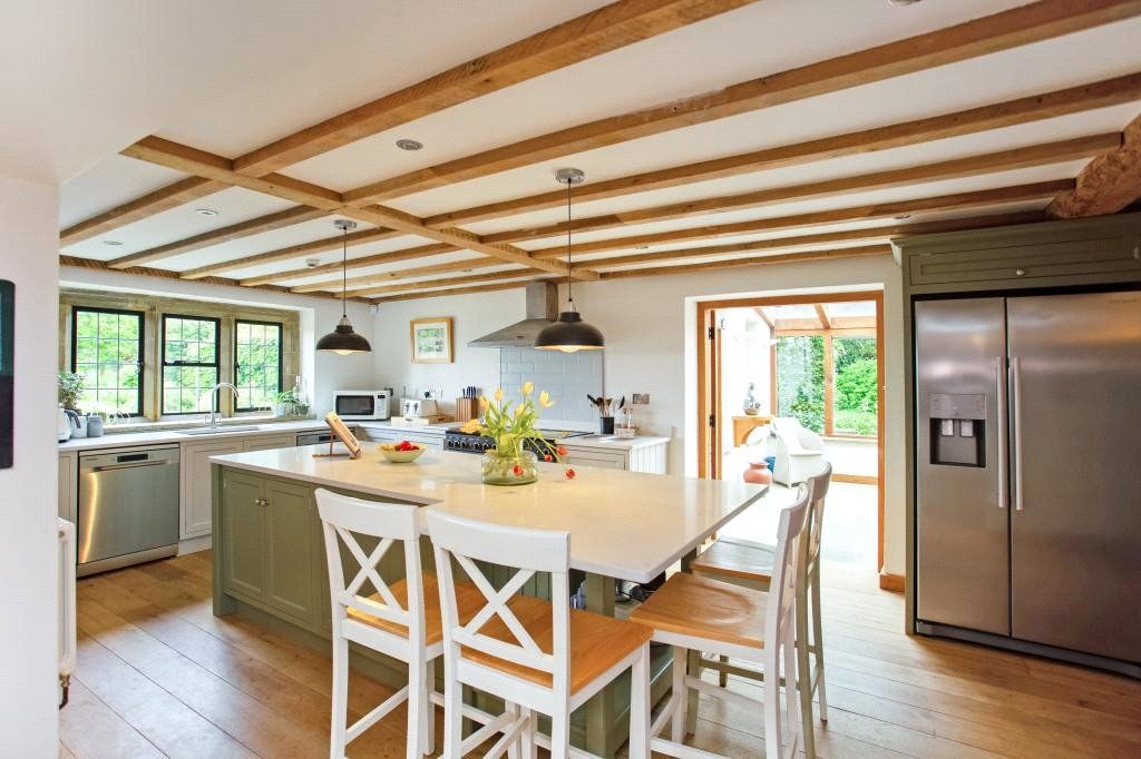 4 bed terraced house to rent in Dorsington, Stratford-Upon-Avon, Warwickshire CV37, £7,000 pcm
