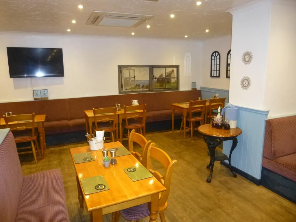 Pub/bar to let in Atlantic Inn (Leasehold) Peverell Terrace, Porthleven, Cornwall TR13, £50,000 pa