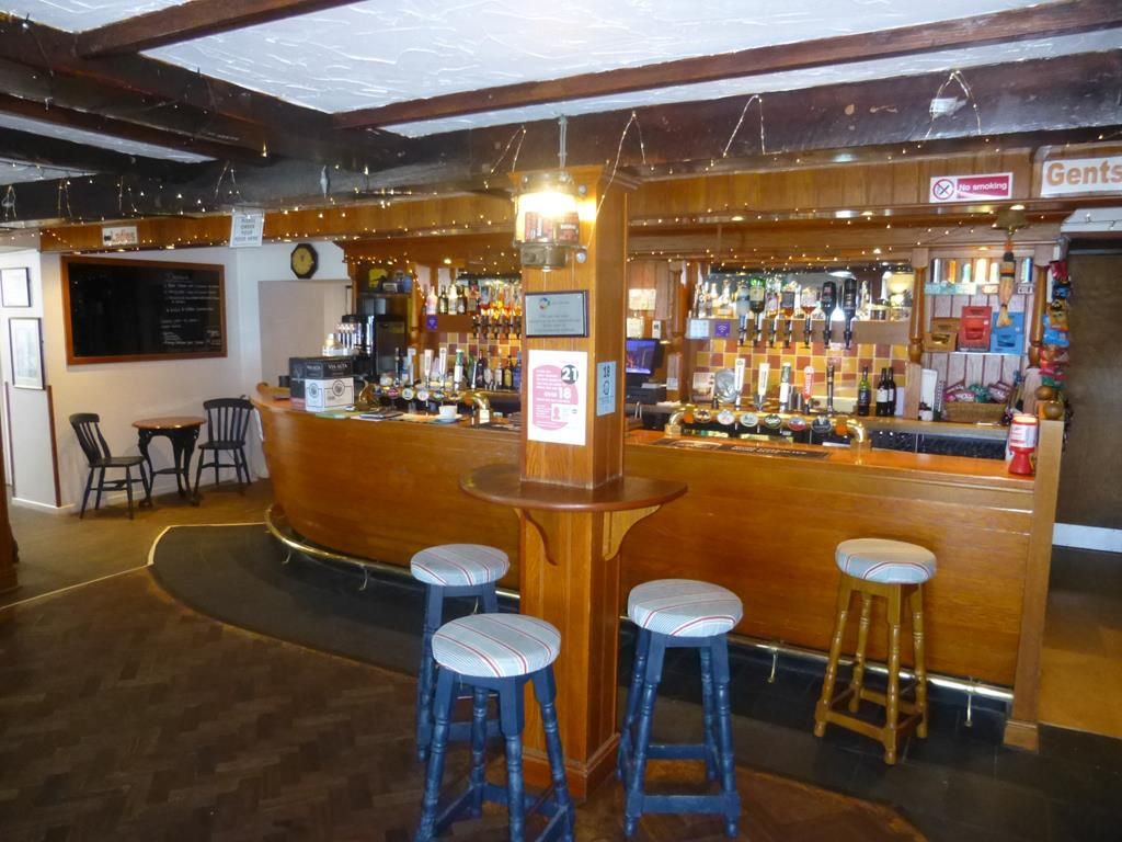 Pub/bar for sale in Atlantic Inn (Leasehold) Peverell Terrace, Porthleven, Cornwall TR13, £50,000