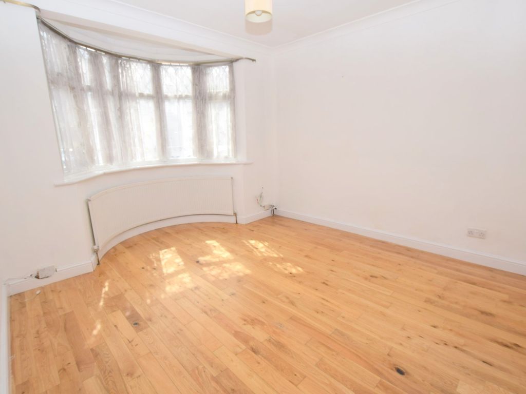 4 bed property to rent in Amity Road, Stratford E15, £2,600 pcm