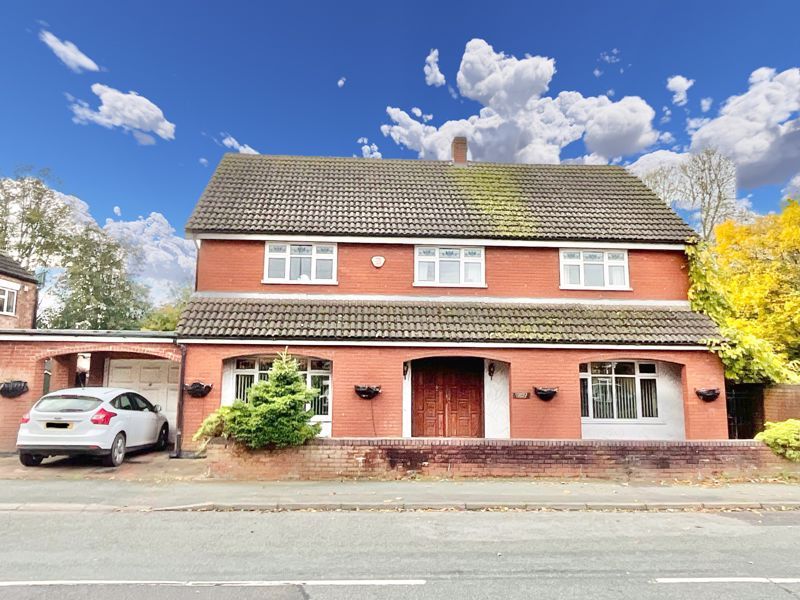 5 bed detached house for sale in Audlem Road, Nantwich CW5, £475,000