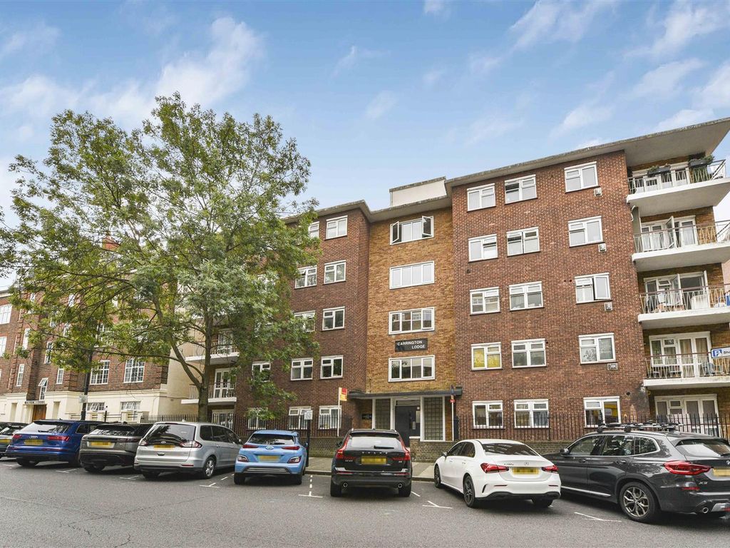 3 bed flat for sale in Sheen Road, Richmond TW9, £645,000