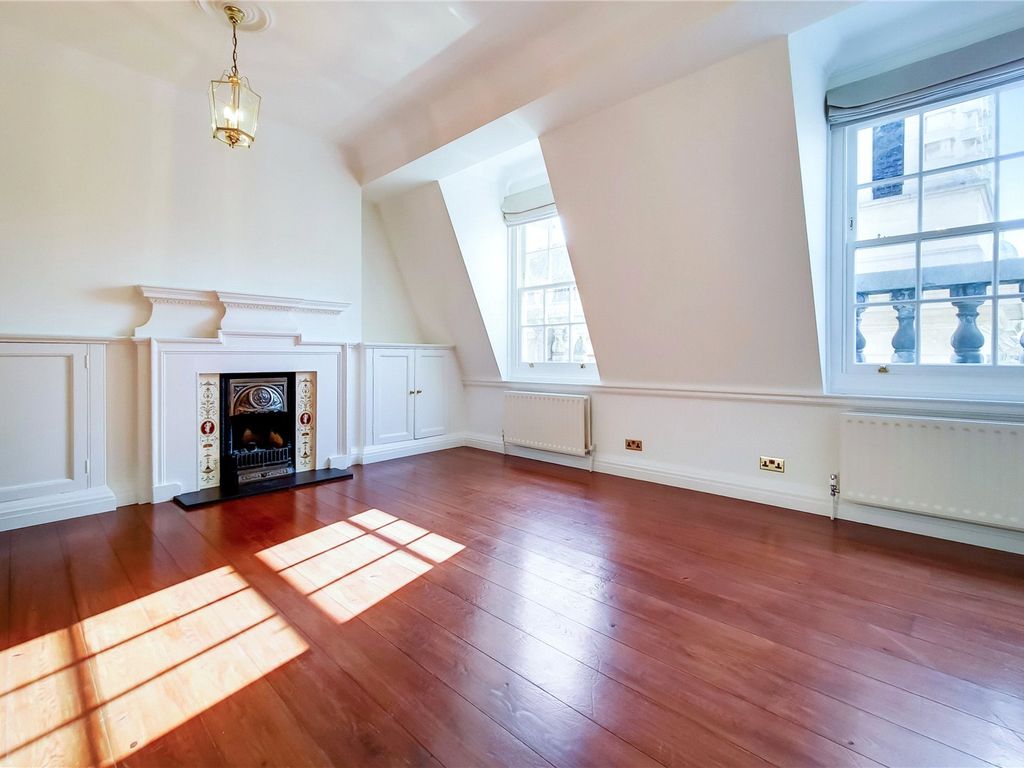 2 bed flat to rent in Spring Gardens, St James
