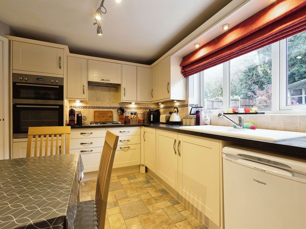 4 bed detached house for sale in The Brackens, Hatch Warren, Basingstoke RG22, £510,000