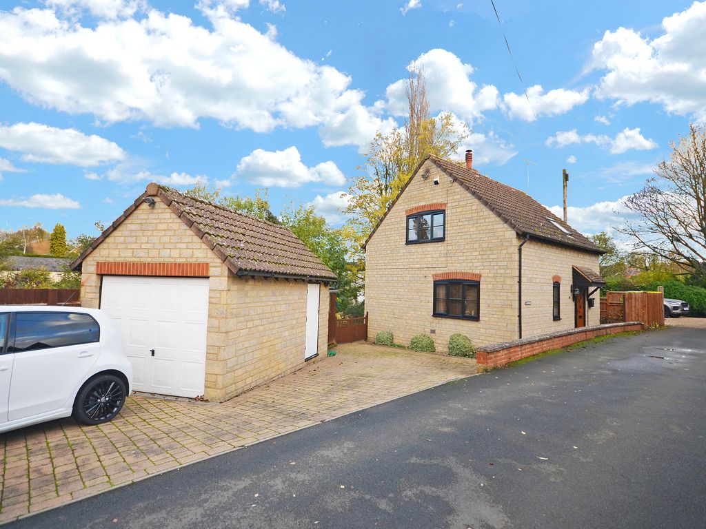 2 bed detached house for sale in The Woodlands, Stanwick, Northamptonshire NN9, £325,000