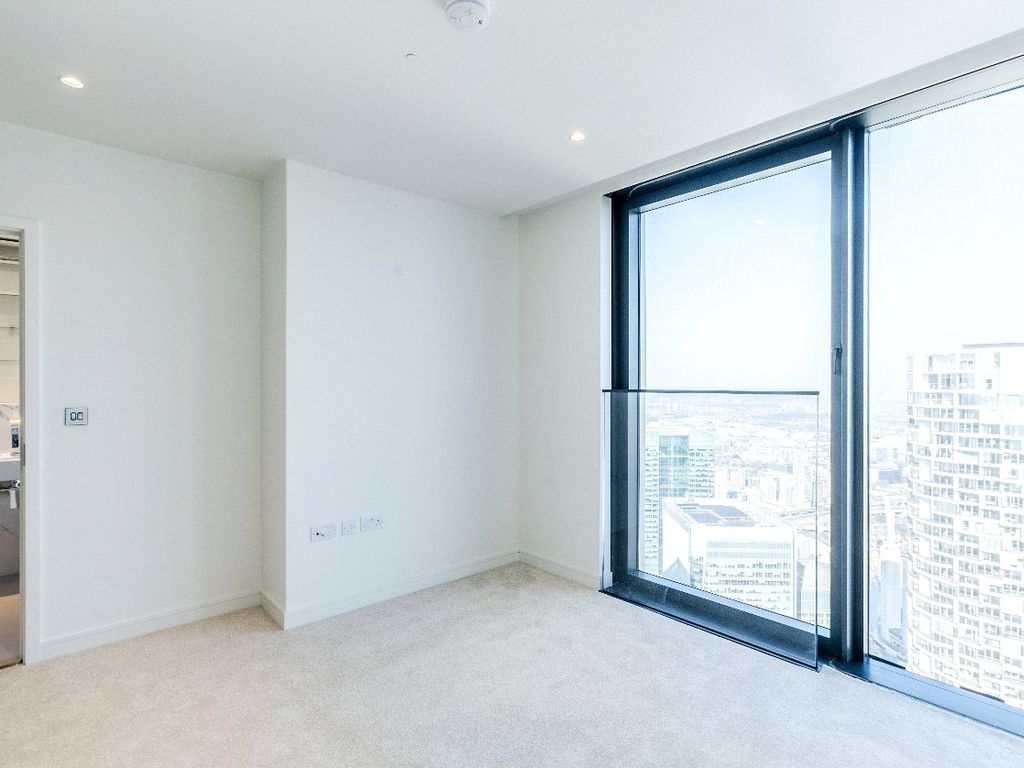 2 bed property for sale in Marsh Wall, Canary Wharf E14, £1,360,000