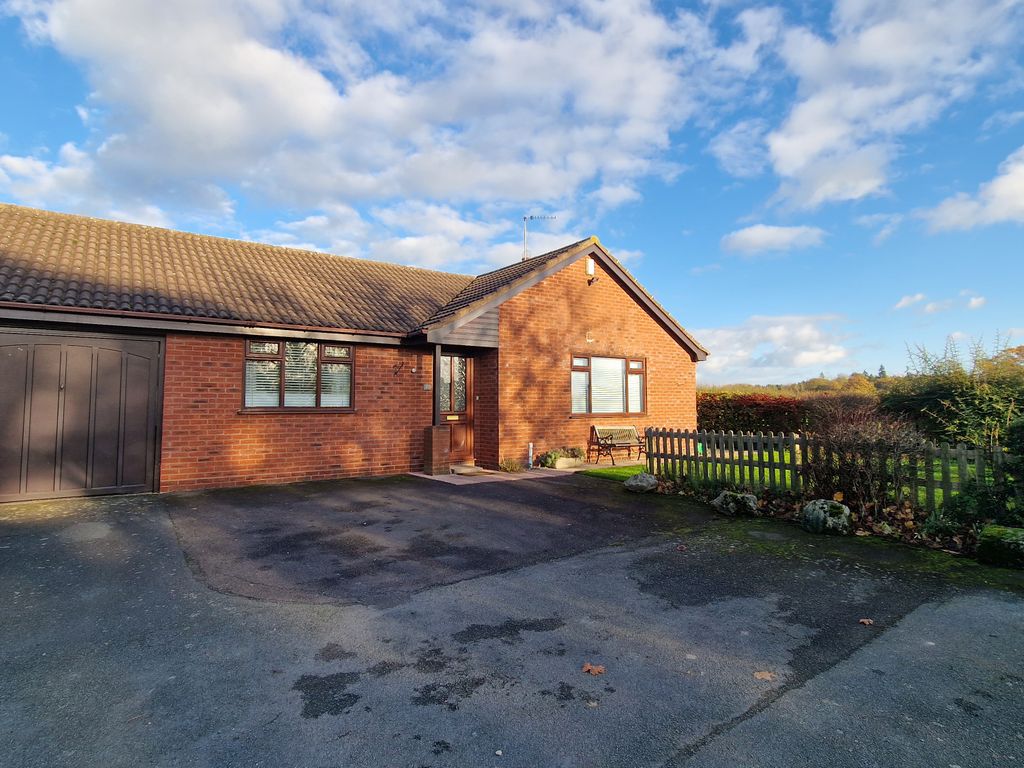 3 bed detached bungalow to rent in Corra Meadows, Calverhall, Whitchurch SY13, £1,100 pcm