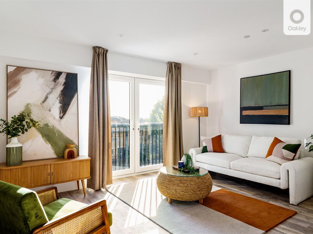 New home, 3 bed flat for sale in Gradino, Davigdor Road, Brighton & Hove BN3, £675,000