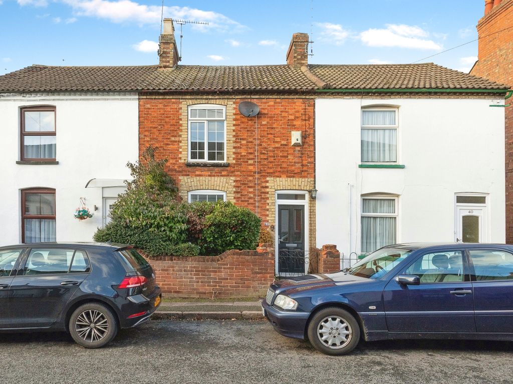 3 bed terraced house for sale in Napier Street, Bletchley, Milton Keynes, Buckinghamshire MK2, £280,000