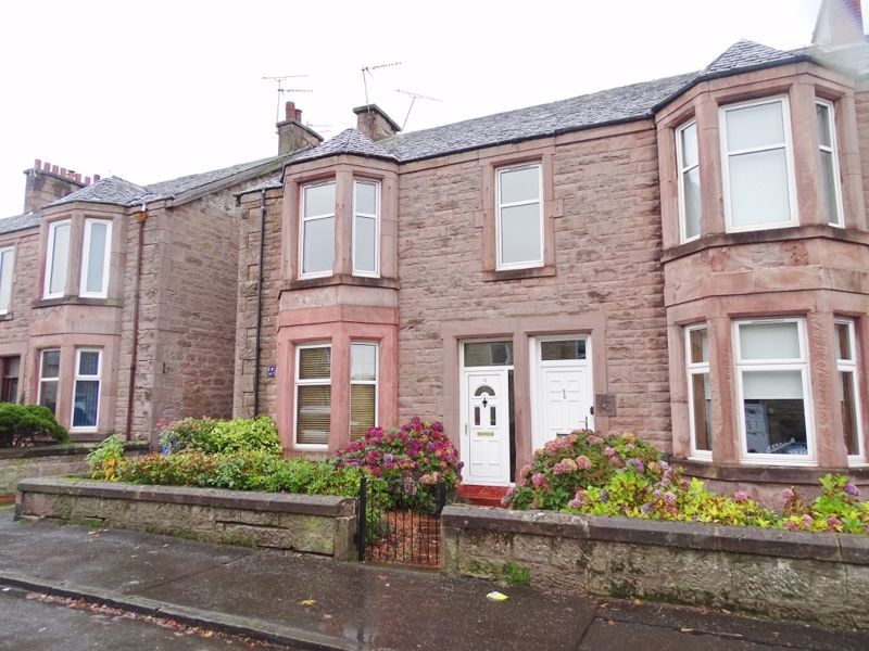 2 bed flat for sale in Shaftesbury Street, Alloa FK10, £89,995