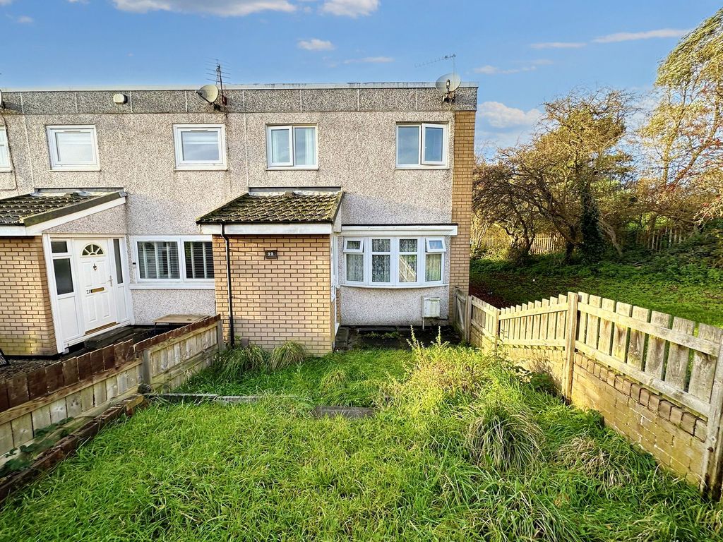 3 bed terraced house for sale in Millbeck Gardens, Gateshead NE9, £90,000