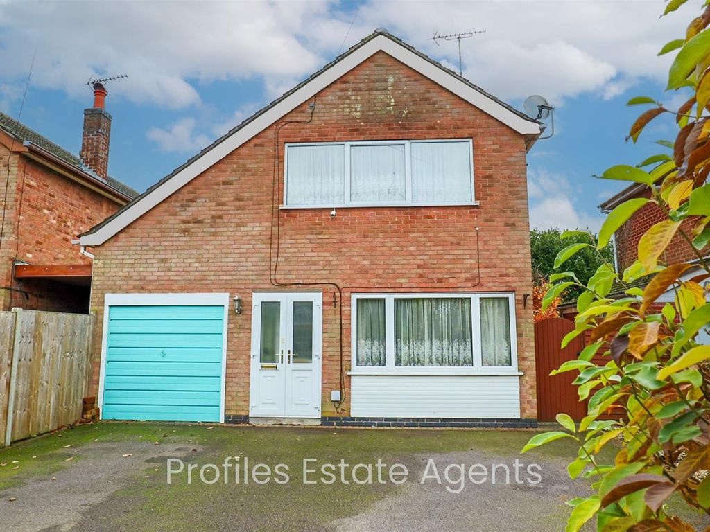 3 bed detached house for sale in School Lane, Stapleton, Leicester LE9, £360,000