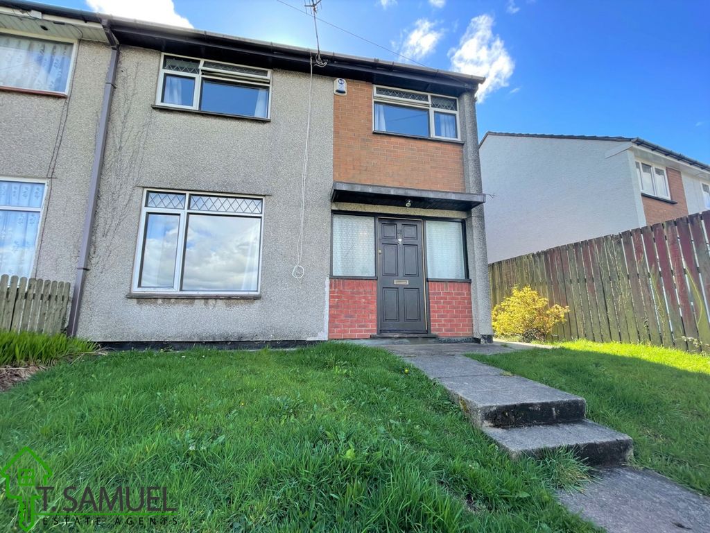 3 bed end terrace house for sale in Don Close, Bettws, Newport NP20, £155,000