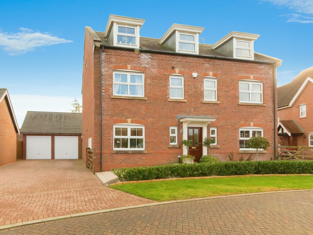 5 bed detached house for sale in Kendal Way, Crewe CW2, £749,000
