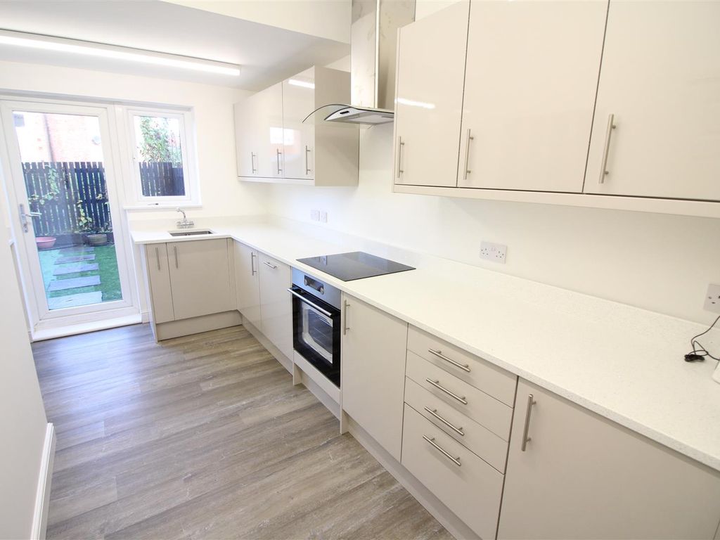 3 bed terraced house for sale in Coupland Road, Garforth, Leeds LS25, £200,000