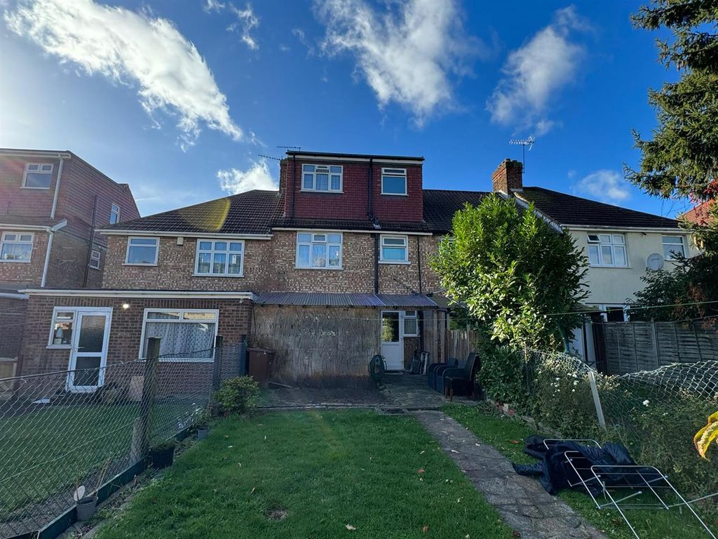 5 bed terraced house for sale in The Chase, Burnt Oak, Edgware HA8, £575,000