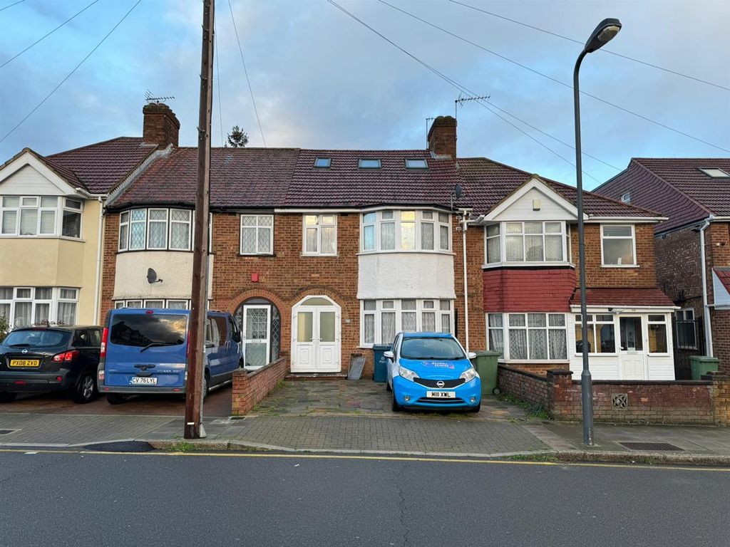 5 bed terraced house for sale in The Chase, Burnt Oak, Edgware HA8, £575,000