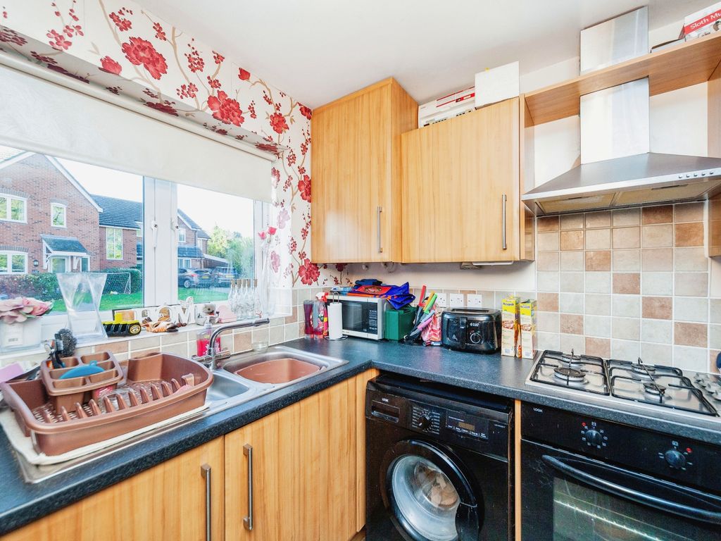 3 bed detached house for sale in Cae'r Efail, Wrexham LL14, £210,000