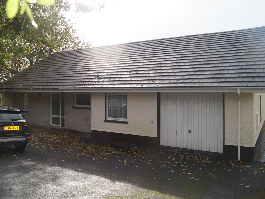 3 bed bungalow for sale in Penrhiwllan, Llandysul SA44, £310,000