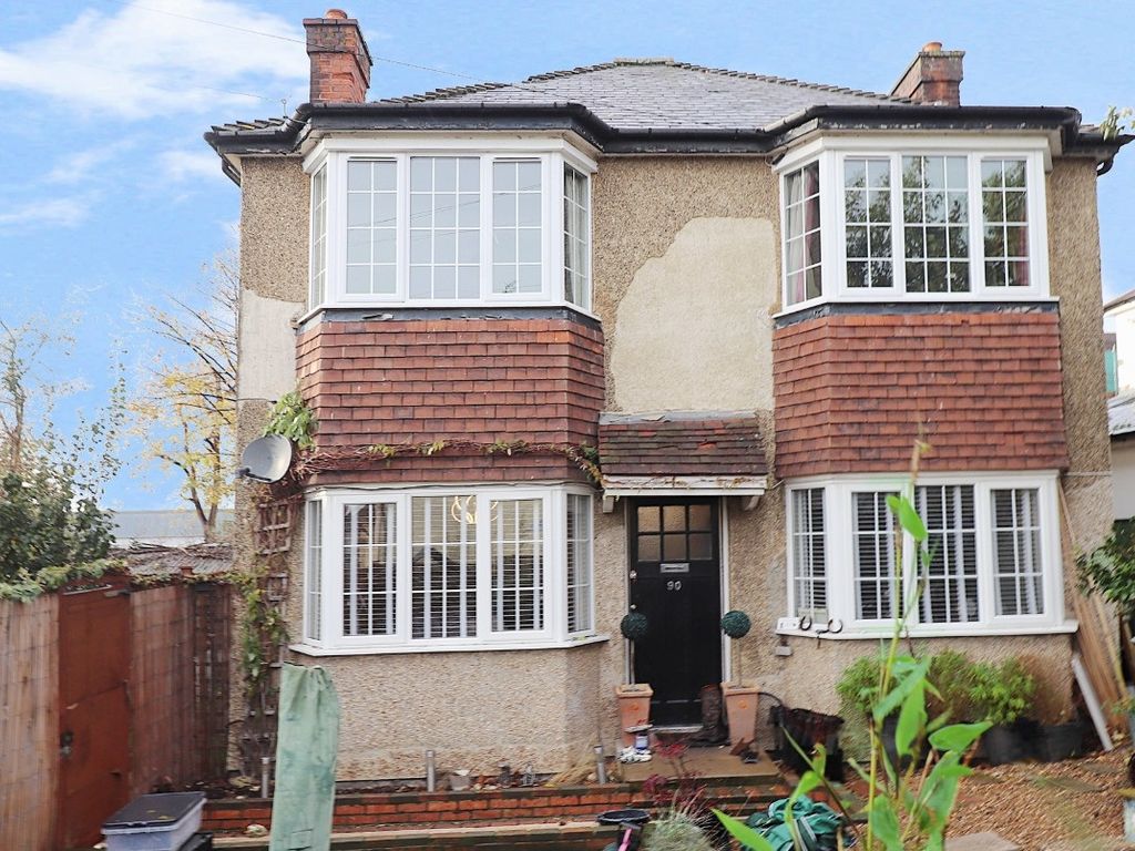 3 bed detached house for sale in Canon Road, Bickley, Bromley BR1, £425,000