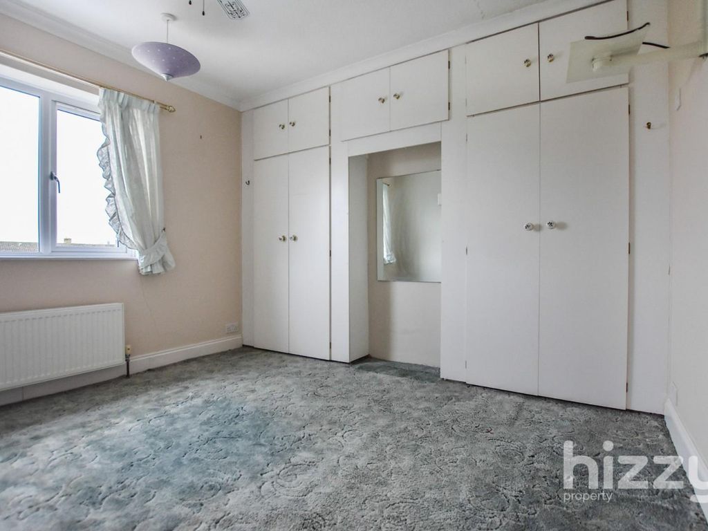 3 bed semi-detached house for sale in Bradfield Avenue, Hadleigh, Ipswich IP7, £310,000