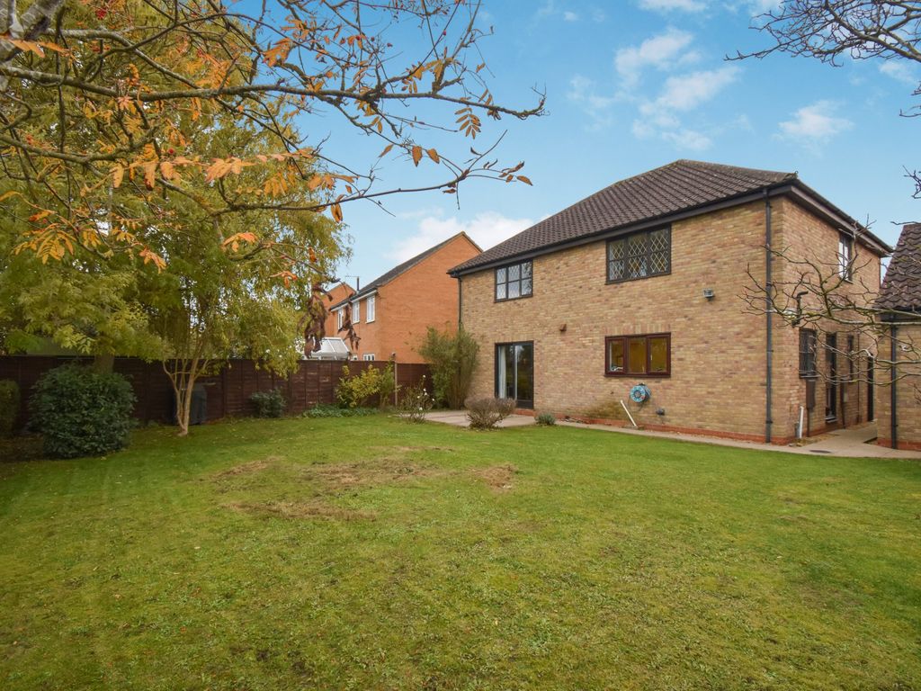 4 bed detached house for sale in The Sycamores, Bluntisham, Huntingdon PE28, £475,000