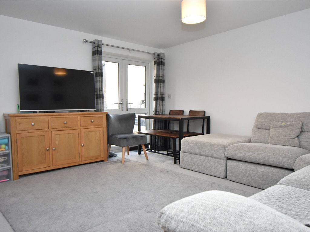 2 bed flat for sale in Cherry Orchard House, Cherry Orchard, Marlborough, Wiltshire SN8, £265,000