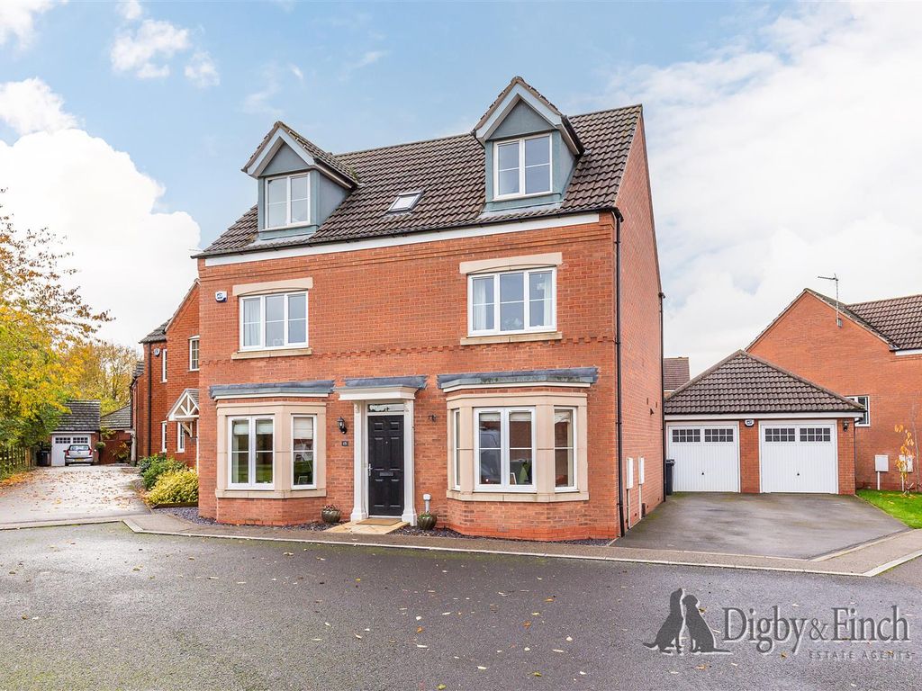 5 bed detached house for sale in Frome Gardens, Bingham, Nottinghamshire NG13, £425,000