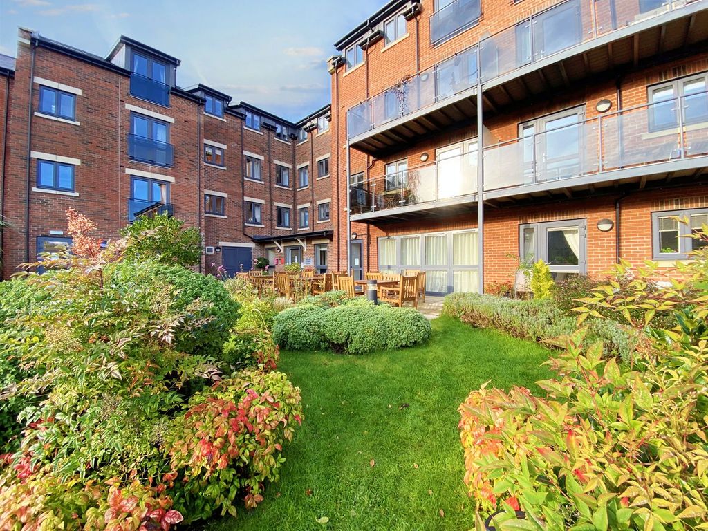 2 bed flat for sale in Goose Hill, Morpeth NE61, £315,000