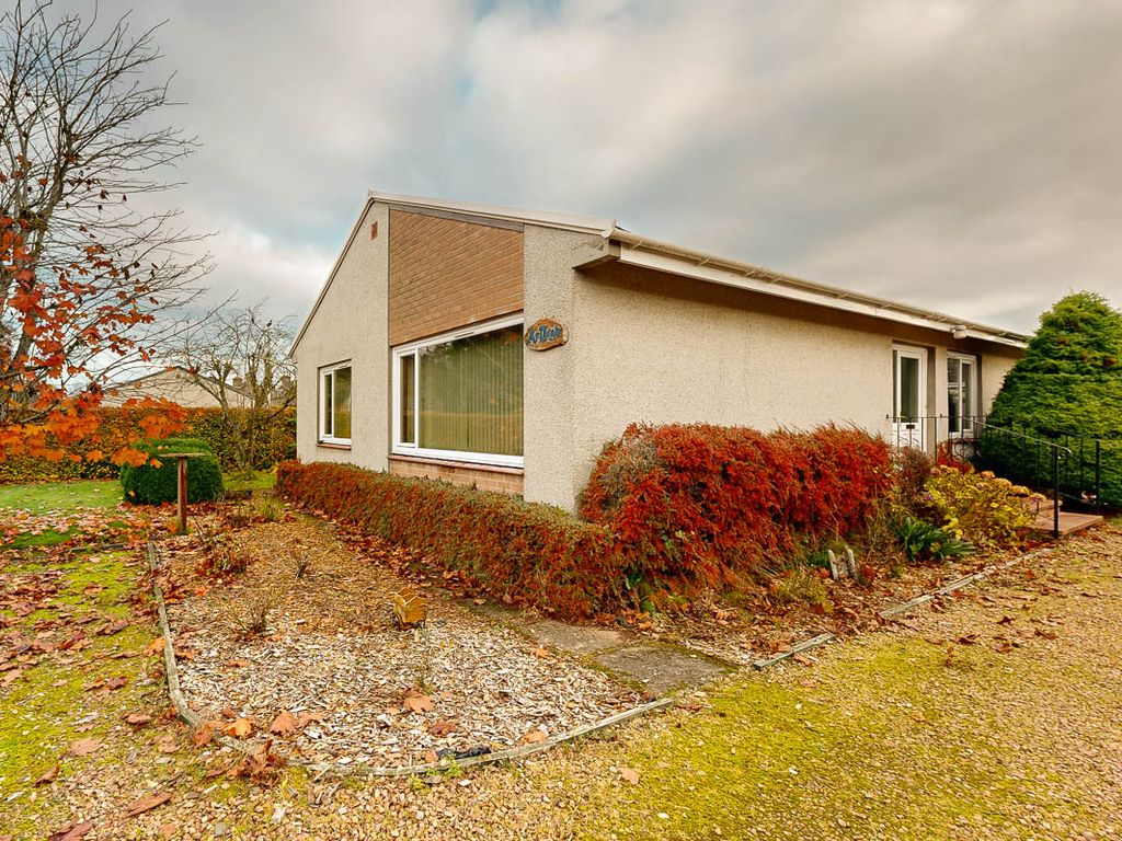 3 bed detached bungalow for sale in St. Ninians Road, Blairgowrie PH11, £250,000