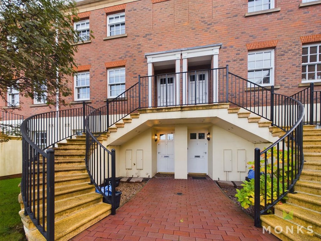 2 bed flat for sale in Cornmill Square, Shrewsbury SY1, £175,000