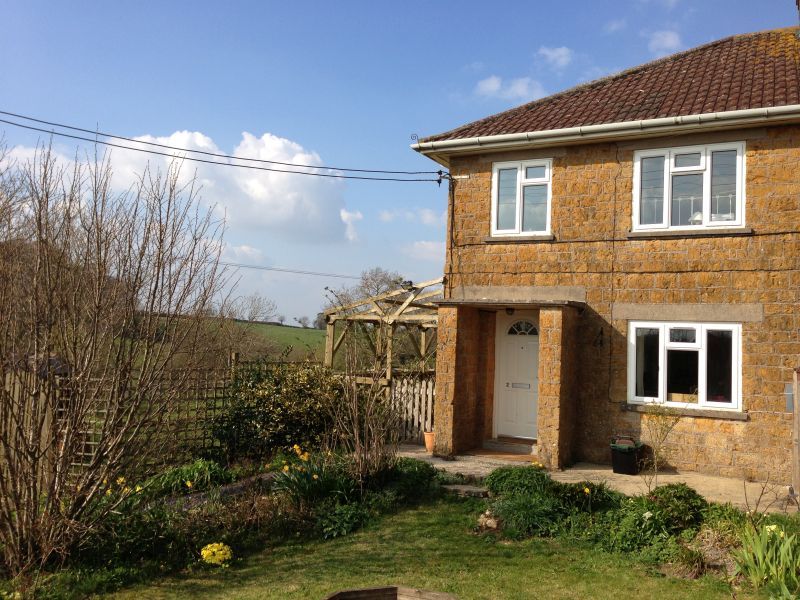 3 bed semi-detached house to rent in Grove Cottages, Castle Cary BA7, £995 pcm