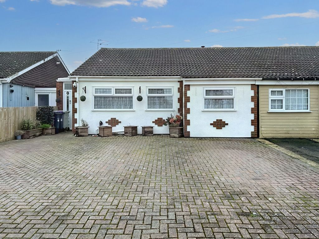 3 bed bungalow for sale in Beacon Way, Skegness PE25, £165,000