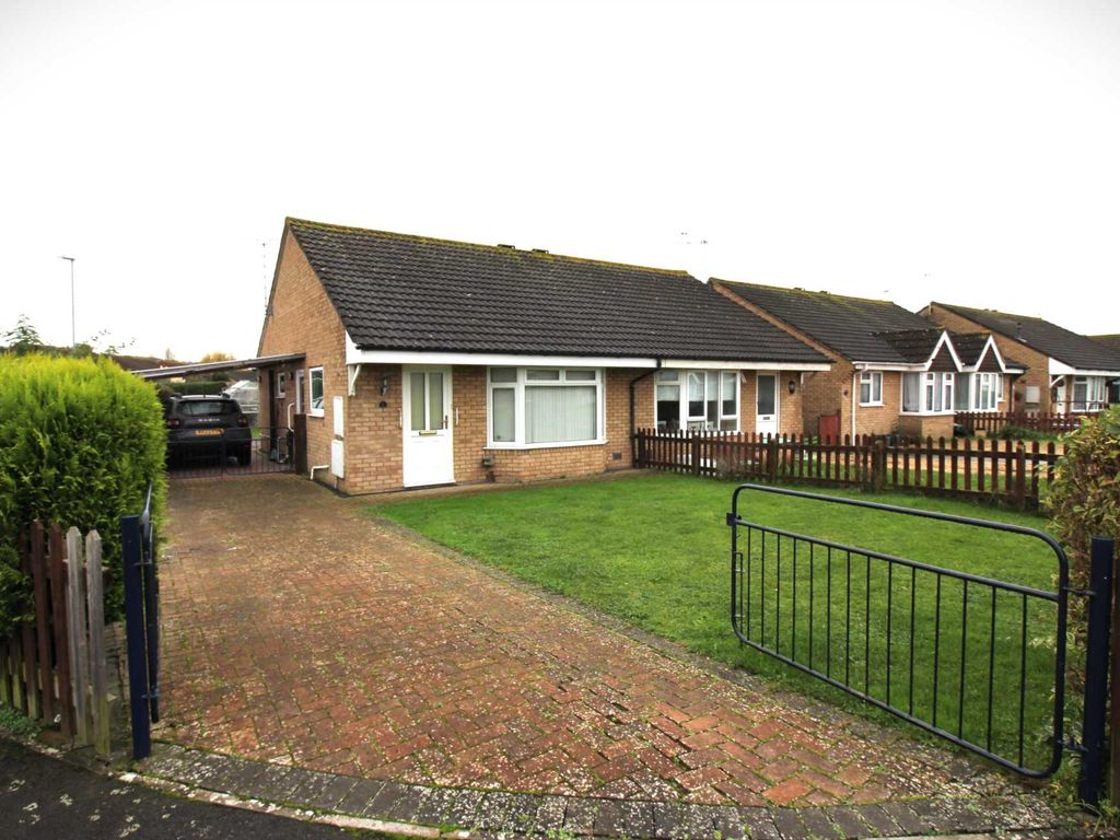2 bed bungalow for sale in Yeo Close, Weston Super Mare BS23, £210,000