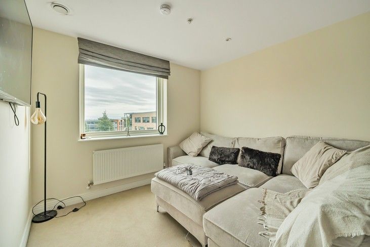 2 bed flat for sale in Liberty House, Welwyn Garden City, Hertfordshire AL7, £189,000
